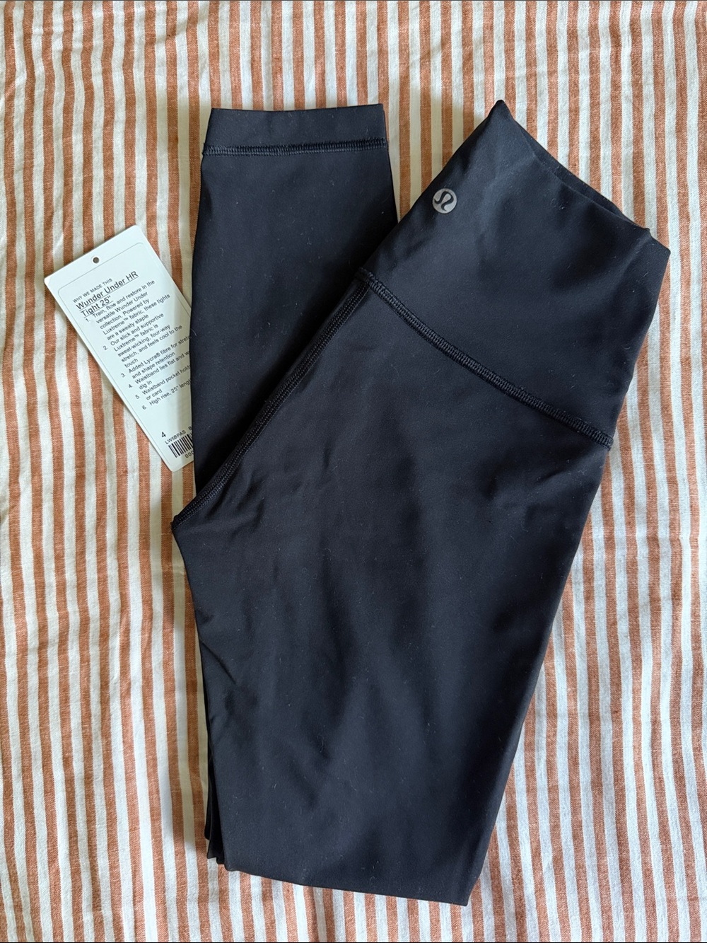 lululemon Black Wunder Unders 25”